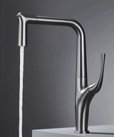 AquaLuxe – Luxus Ausziehbare Küchenarmatur in Gebürstetem Gold & Schwarz