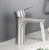 Edelstahl-Waschtischarmatur mit Einhebelmischer – Modernes Design für Bad & Waschbecken