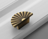 Bronvella ArcRetro Möbelgriff in Antik-Kupfer