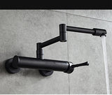 AquaTurn Schwarzer Wandhahn – 360° Drehbarer Küchenmischer mit Warm- & Kaltwasserregelung