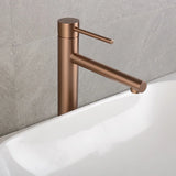 GoldLinea Hocharmatur Waschbecken – Gebürstetes Gold Wasserhahn Edelstahl | Einhebel Mischbatterie Warm & Kalt | Elegantes Baddesign