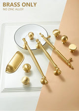 Aurivon LuxeGrip Möbelgriff aus Vollmessing