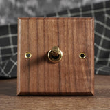 RetroLux Schwarzes Walnussholz Umschalter 1–4 Gang – Messing Knebel, Massivholz & USB-Option