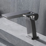 ShadowStream Wasserfallarmatur in Gun Grey