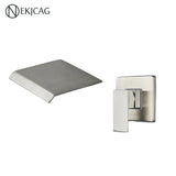 Wandgemonteerde Wastafelkraan met Watervaluitloop – Mat Zwart of Geborsteld Nikkel | Enkel Handvat