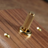 RetroLux Schwarzes Walnussholz Umschalter 1–4 Gang – Messing Knebel, Massivholz & USB-Option