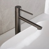 GoldLinea Hocharmatur Waschbecken – Gebürstetes Gold Wasserhahn Edelstahl | Einhebel Mischbatterie Warm & Kalt | Elegantes Baddesign