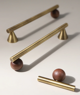 Valnora WoodLine Möbelgriff & Knopf – Bronze-Messing Look mit Walnussholz Akzent (128 mm)