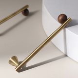 Valnora WoodLine Möbelgriff & Knopf – Bronze-Messing Look mit Walnussholz Akzent (128 mm)