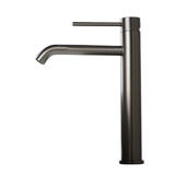 GoldLinea Hocharmatur Waschbecken – Gebürstetes Gold Wasserhahn Edelstahl | Einhebel Mischbatterie Warm & Kalt | Elegantes Baddesign