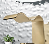 Goldglanz Waschtischarmatur mit Wasserfallauslauf und Einhebelmischer