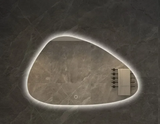 NordiLux Design Badezimmerspiegel – Smarter LED-Wandspiegel mit unregelmäßiger Form und Aluminiumrahmen