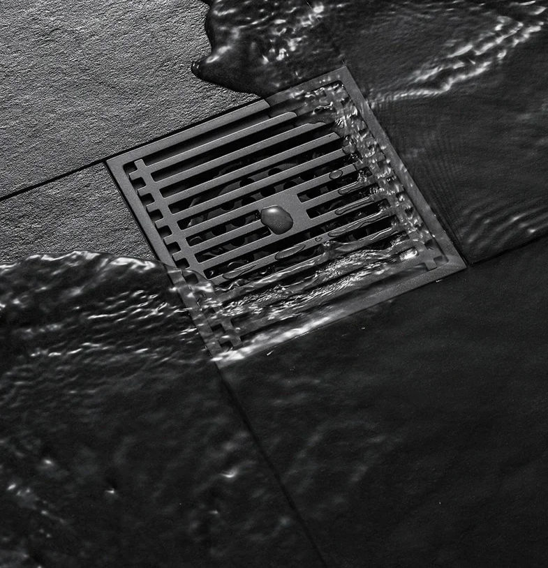 AquaShield Quadratischer Edelstahl-Bodenablauf