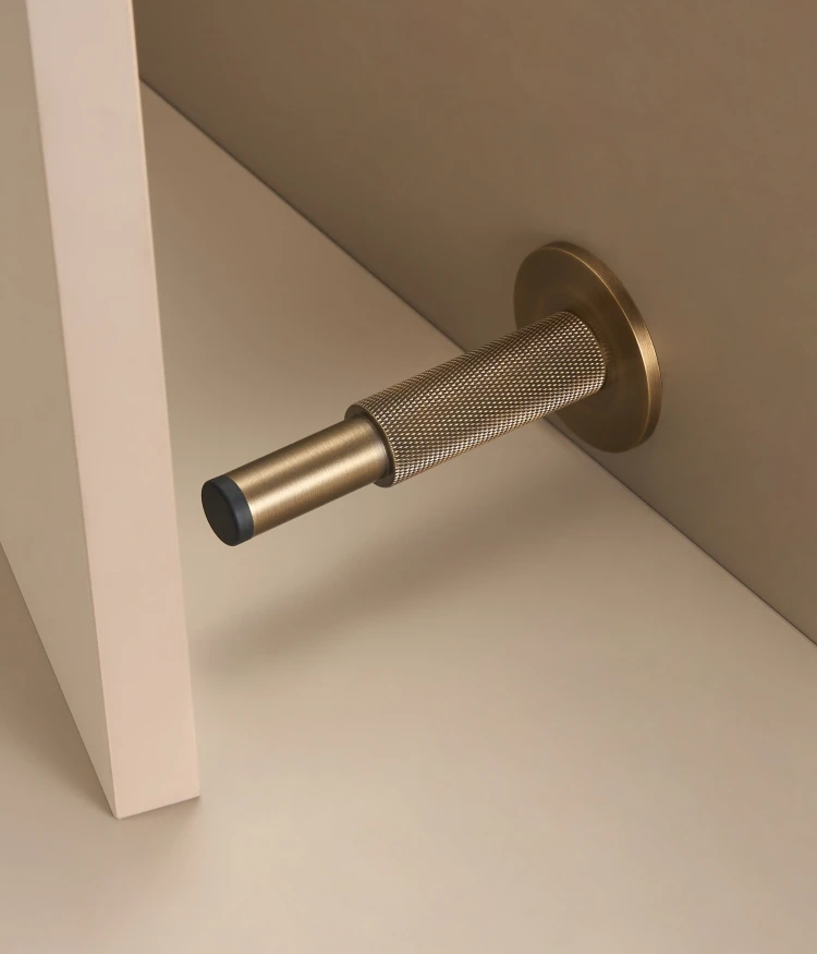 Nurlin Messing Knurled Türstopper