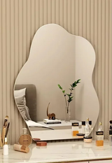 NordiGlow Irregular LED-Spiegel – Skandinavisches Design