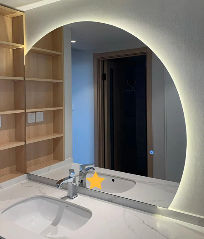 AURORA Großer LED Badezimmer-Spiegel