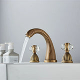 Goldener Waschtischhahn - 8 Zoll Spreizung | Doppelgriff | Klassisches Design | Deck Fitting
