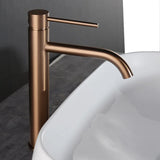 GoldLinea Hocharmatur Waschbecken – Gebürstetes Gold Wasserhahn Edelstahl | Einhebel Mischbatterie Warm & Kalt | Elegantes Baddesign