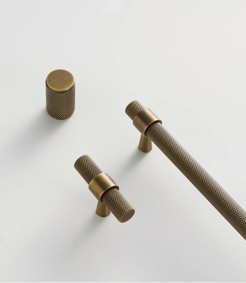 Nurlin Massiver Messing T-Bar Griff