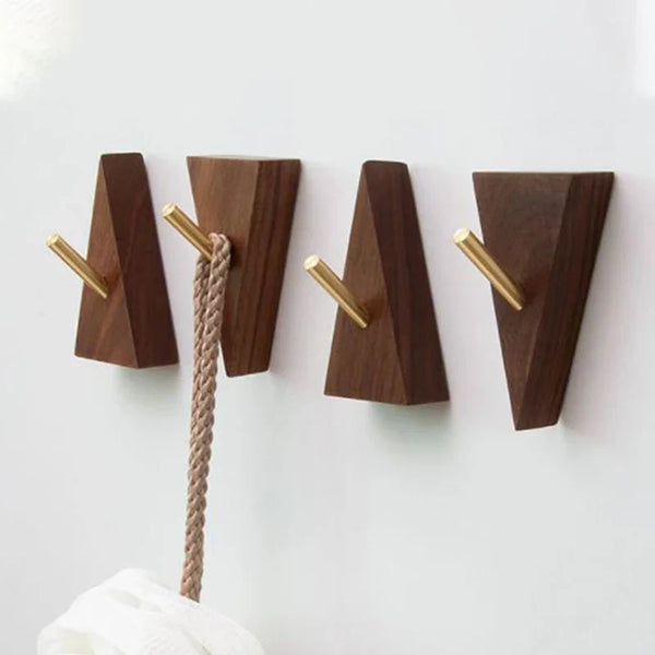 TriLuxe Dreieck Wandhaken – Messing & Massivholz