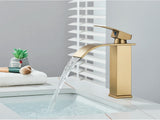 GoldCascade Waschtischarmatur – Gebürstete Goldarmatur für Waschbecken | Eleganter Wasserfallauslauf | Einhebel-Mischbatterie aus Edelstahl