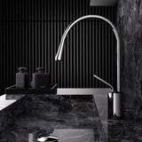 RoséFlow Waschbeckenarmatur – Gebürstetes Roségold Wasserhahn | Warm & Kalt Mischbatterie | Drehbarer Luxus Wasserhahn