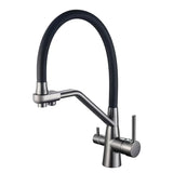 Küchenarmatur mit integriertem Wasserfiltersystem und schwenkbarem Auslauf