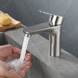 Edelstahl-Waschtischarmatur mit Einhebelmischer – Modernes Design für Bad & Waschbecken