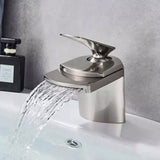 CascadeOne Wasserfall Waschtischarmatur