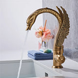 Elegante Waschtischarmatur in Schwanenform mit Wasserfallauslauf aus Messing