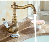 Antiker Wasserhahn für Waschbecken - 360° drehbar | Heiß- und Kaltwasser | Goldausführung
