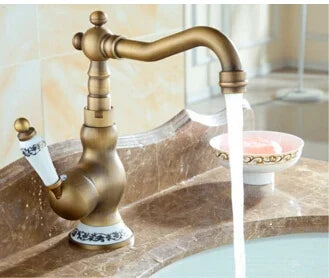 Antiker Wasserhahn für Waschbecken - 360° drehbar | Heiß- und Kaltwasser | Goldausführung