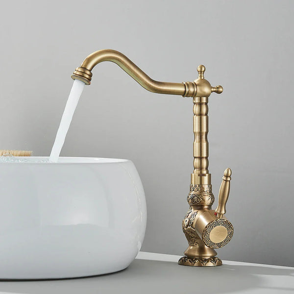 Retro Küchenarmatur – Antik Bronze | Einhebelmischer | Warmes und kaltes Wasser