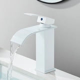 Waschtischarmatur in Schwarz mit Wasserfallauslauf und Einhebelmischer