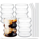 RetroRille Trinkgläser 4er-Set – Strukturierte Glasbecher mit Trinkhalmen | Transparente Rillengläser im Vintage-Stil | Für Kaffee, Saft & Feiern