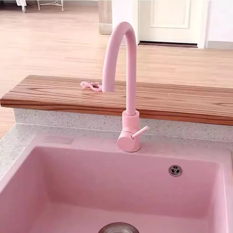 Amora Waschtischarmatur – Stilvoller Warm-Kalt-Wasserhahn aus Messing