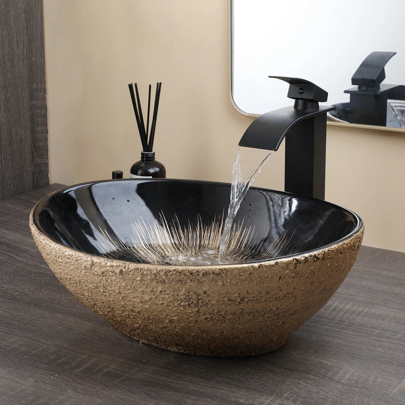Elegantes Keramikwaschbecken