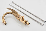 Elegante Waschtischarmatur in Schwanenform mit Wasserfallauslauf aus Messing