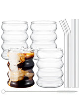 RetroRille Trinkgläser 4er-Set – Strukturierte Glasbecher mit Trinkhalmen | Transparente Rillengläser im Vintage-Stil | Für Kaffee, Saft & Feiern