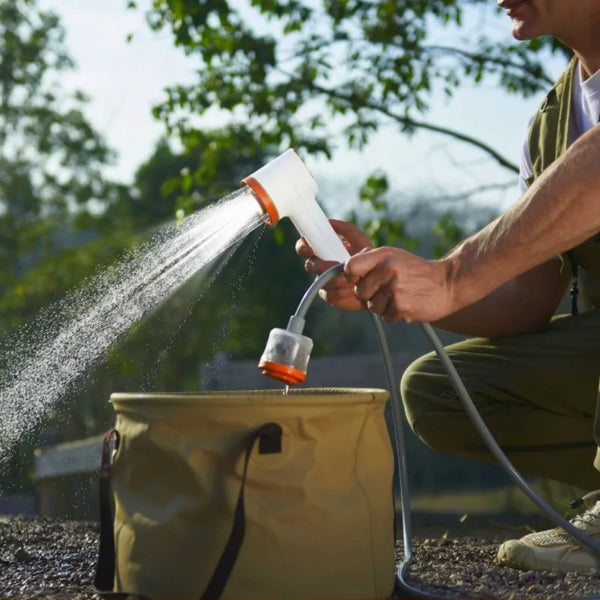GlowShower 2025 – Tragbare Campingdusche mit LED & Akku | Für Outdoor, Auto, Garten & mehr