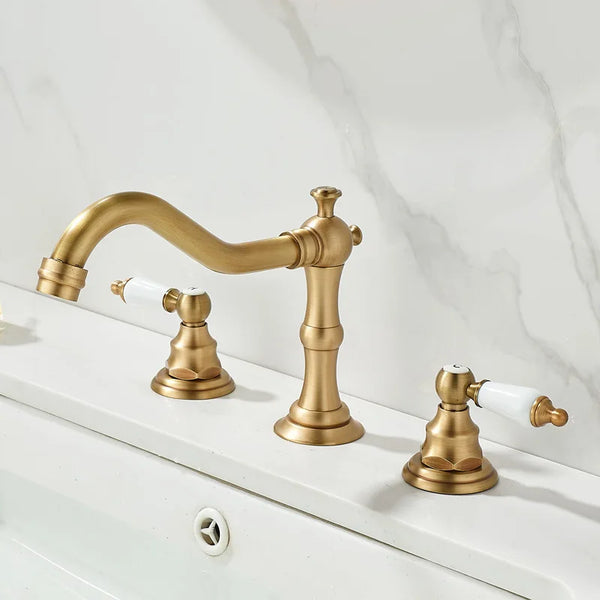 AquaVintage 3-Loch Wasserfall Waschbeckenarmatur – Klassischer Stil in Antik Messing