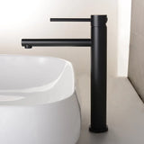 GoldLinea Hocharmatur Waschbecken – Gebürstetes Gold Wasserhahn Edelstahl | Einhebel Mischbatterie Warm & Kalt | Elegantes Baddesign