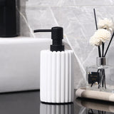 CeramiPure Studio Kreativer Keramik Seifenspender – Elegantes Badaccessoire für Zuhause & Hotel