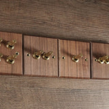 RetroLux Schwarzes Walnussholz Umschalter 1–4 Gang – Messing Knebel, Massivholz & USB-Option